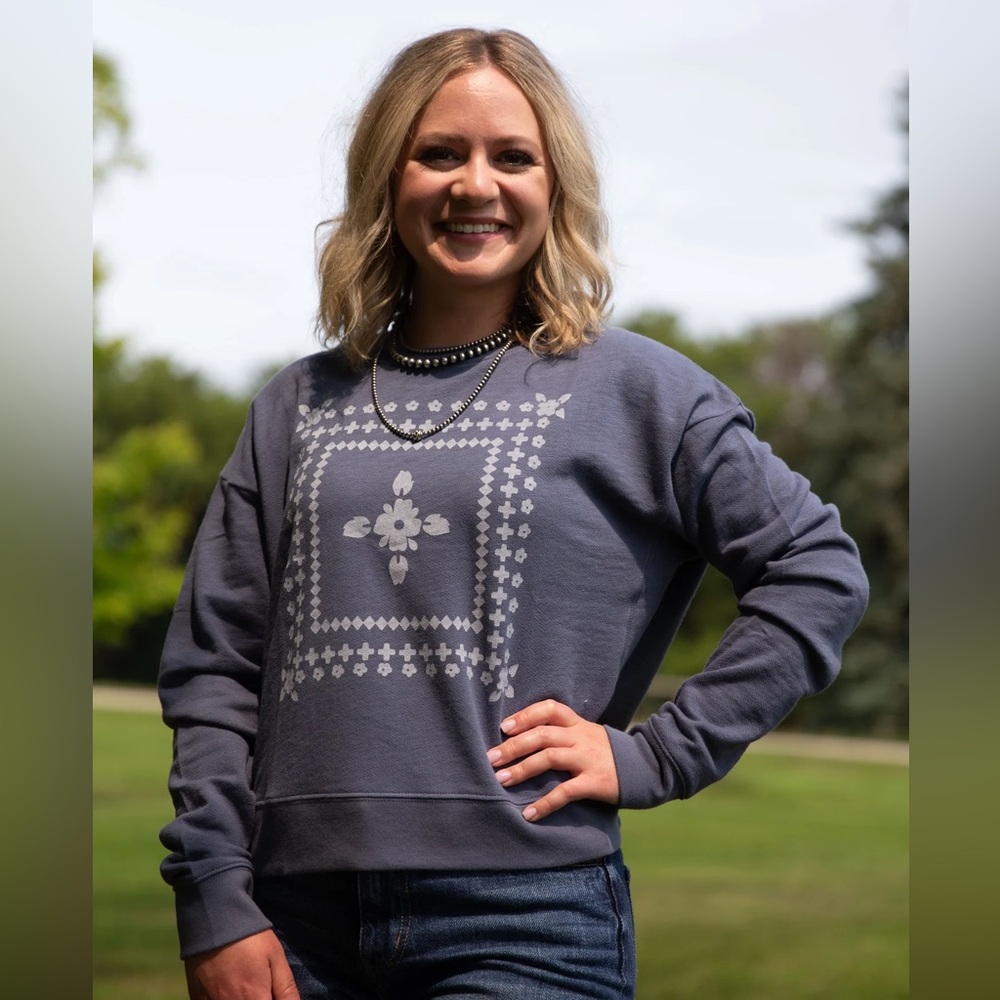 Pendleton Graphic Floral Pullover in Blue